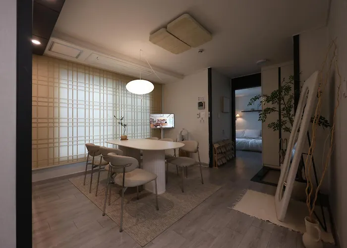 Suu 4 Beds & 2 Bath Group Near Cheonho Station Appartamento *
