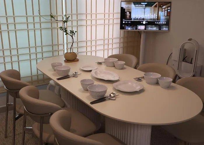 Suu 4 Beds & 2 Bath Group Near Cheonho Station Appartamento