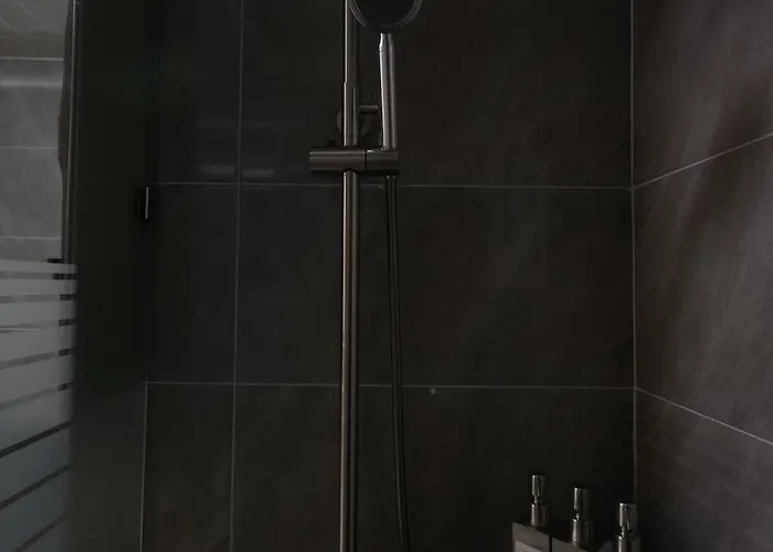 Suu 4 Beds & 2 Bath Group Near Cheonho Station Appartamento *