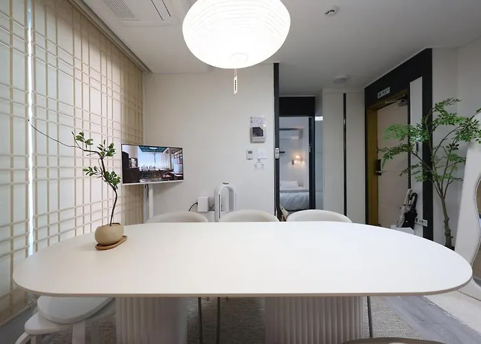 Suu 4 Beds & 2 Bath Group Near Cheonho Station Appartamento