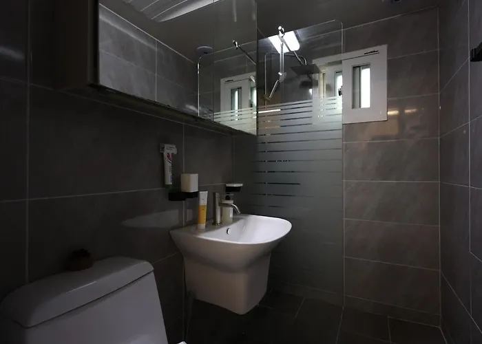 Suu 4 Beds & 2 Bath Group Near Cheonho Station *