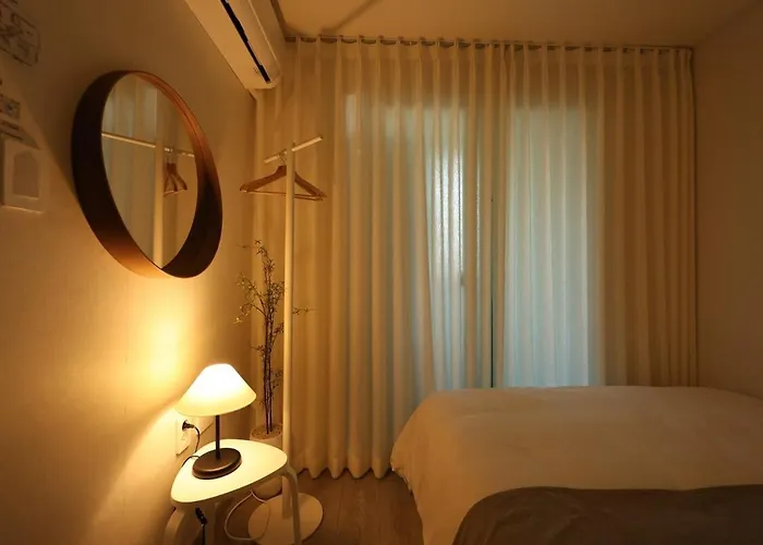 Suu 4 Beds & 2 Bath Group Near Cheonho Station Seul